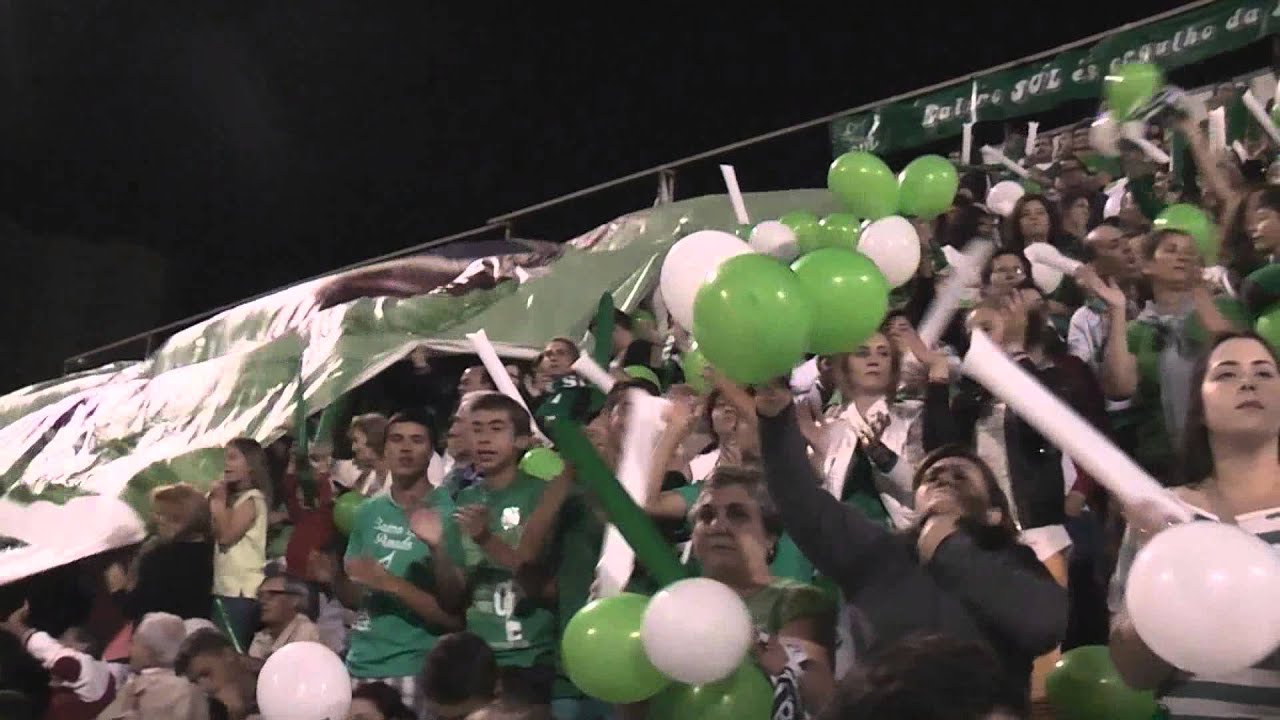 CLAQUE BAIRRO SUL NO ESTÁDIO DO VARZIM(são pedro 2014)
