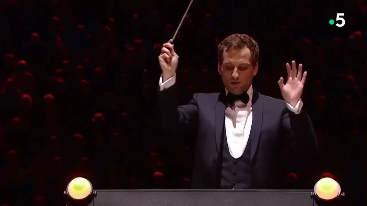 The Witcher 3: Hunt or Be Hunted by FR Philharmonic Orchestra (LIVE)