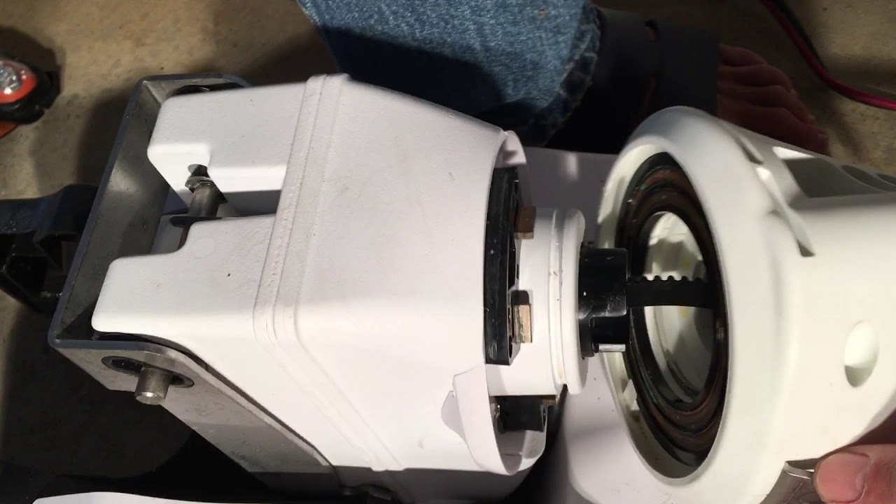 Replacing the Trim Belt on a 2017 Minnkota Ulterra Riptide