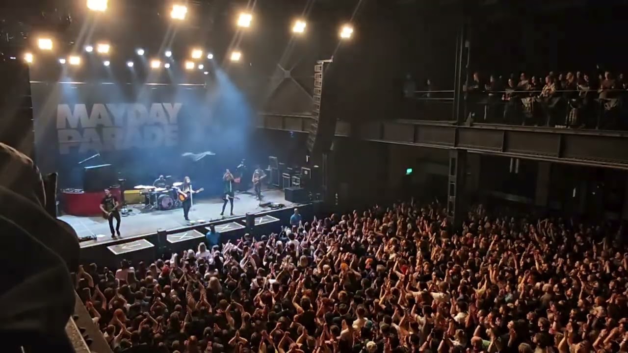 Mayday parade - Piece of your heart (supporting All time low) @ Cologne 6/2/2026