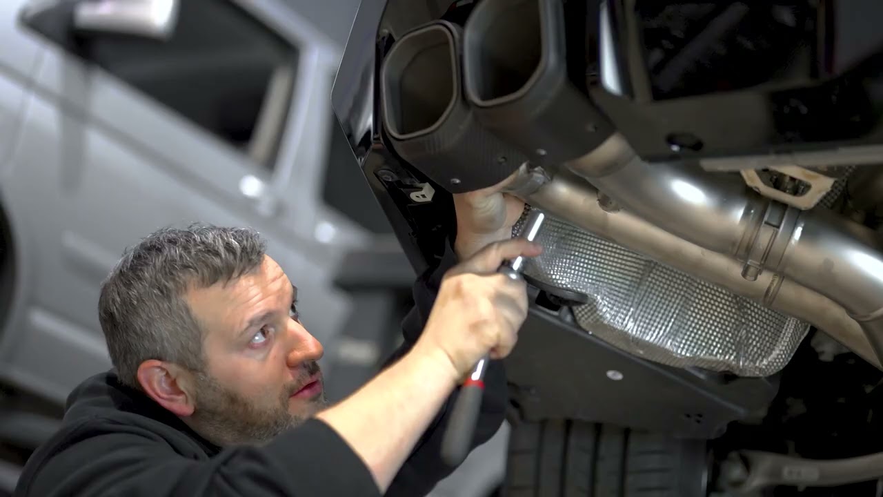 BMW M5 G99 : échappement Akrapovic & admission Eventuri – son d’origine vs configuration sport