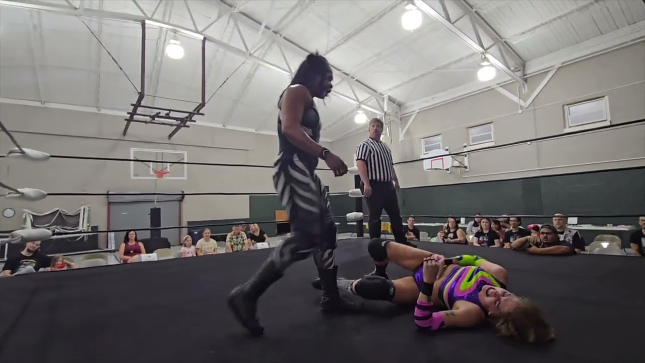 KELSEY MAGNOLIA VS HOLIDEAD