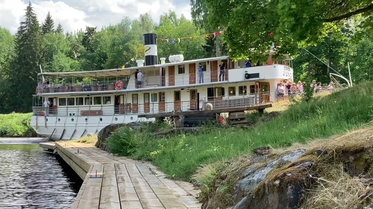 Diana, Juno & Wilhelm Tham på Göta kanal sommaren 2023