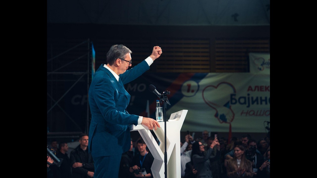 Вучић: Пре годину дана нису успели да нам сруше земљу