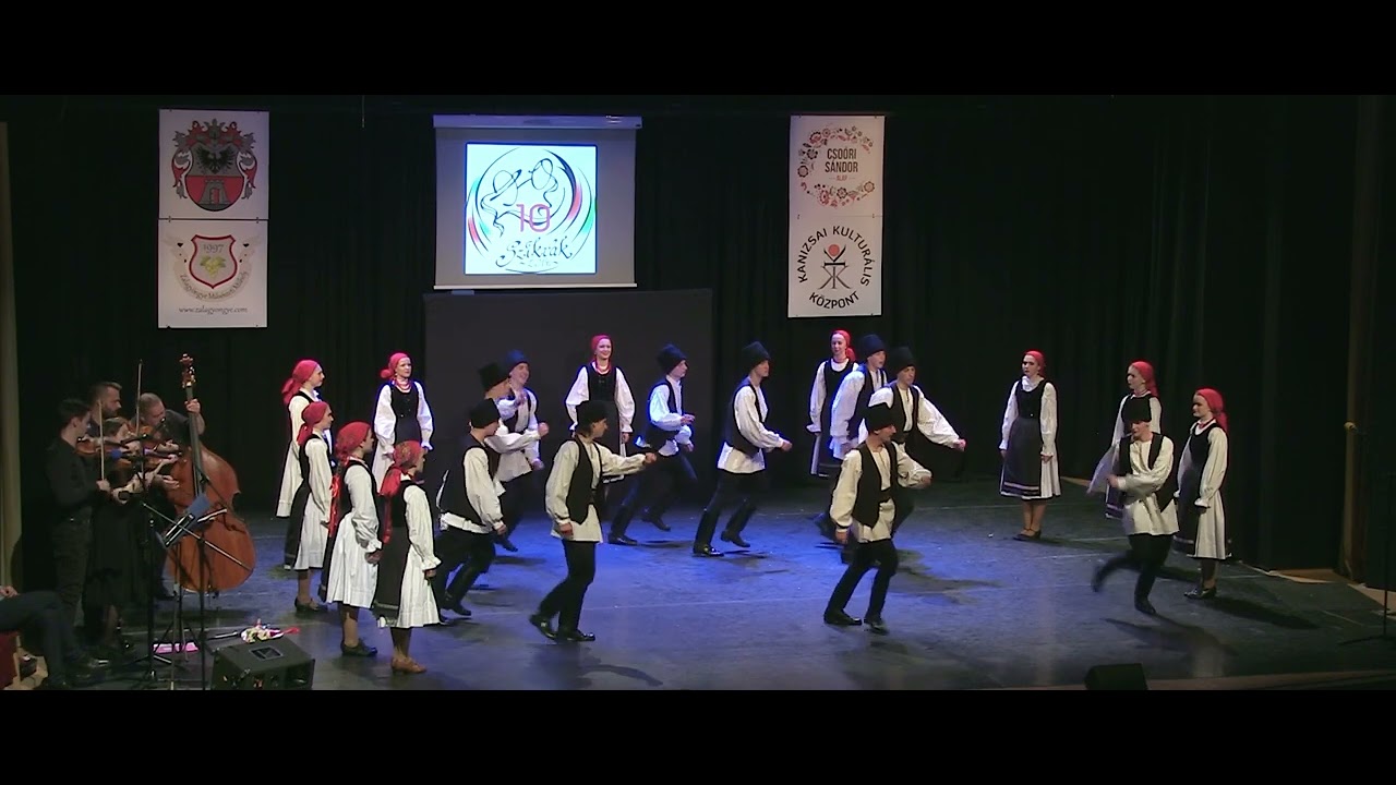 09 Keménytelki táncok