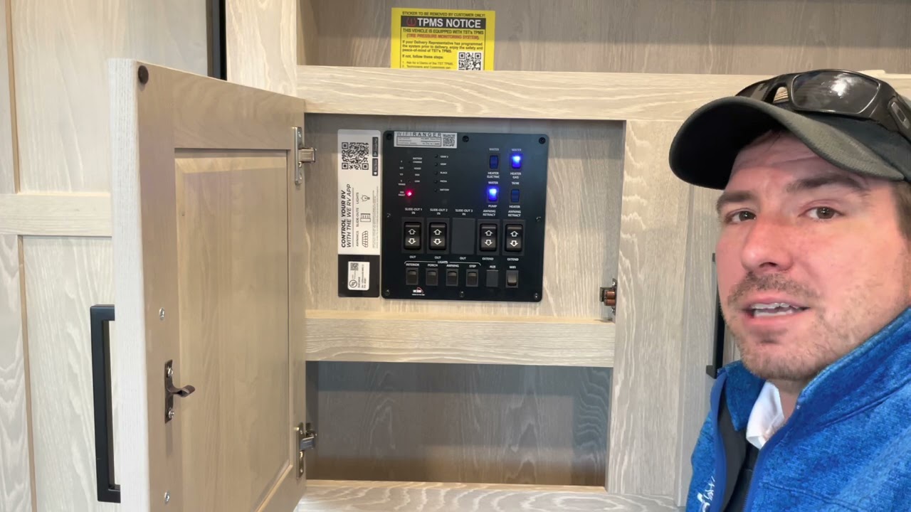 Flagstaff 27BHWS Demo | Keystone RV Center