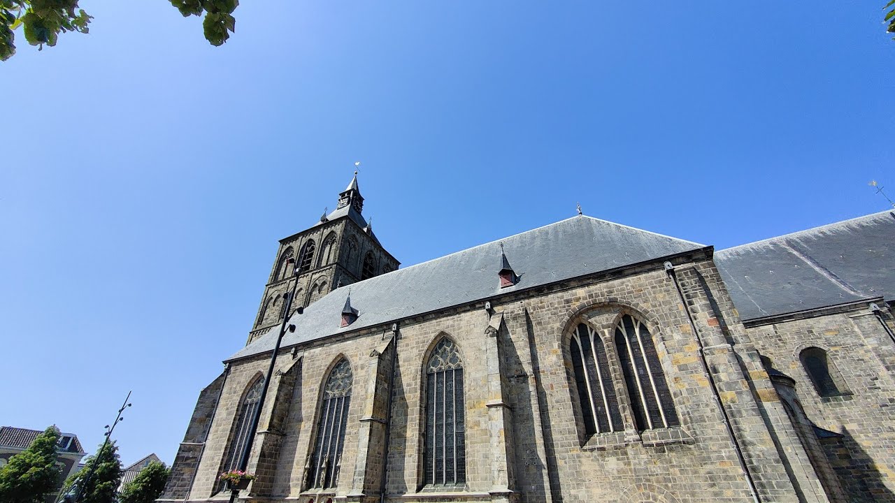 Oldenzaal, kerkklokken van de St.Plechelmusbasiliek