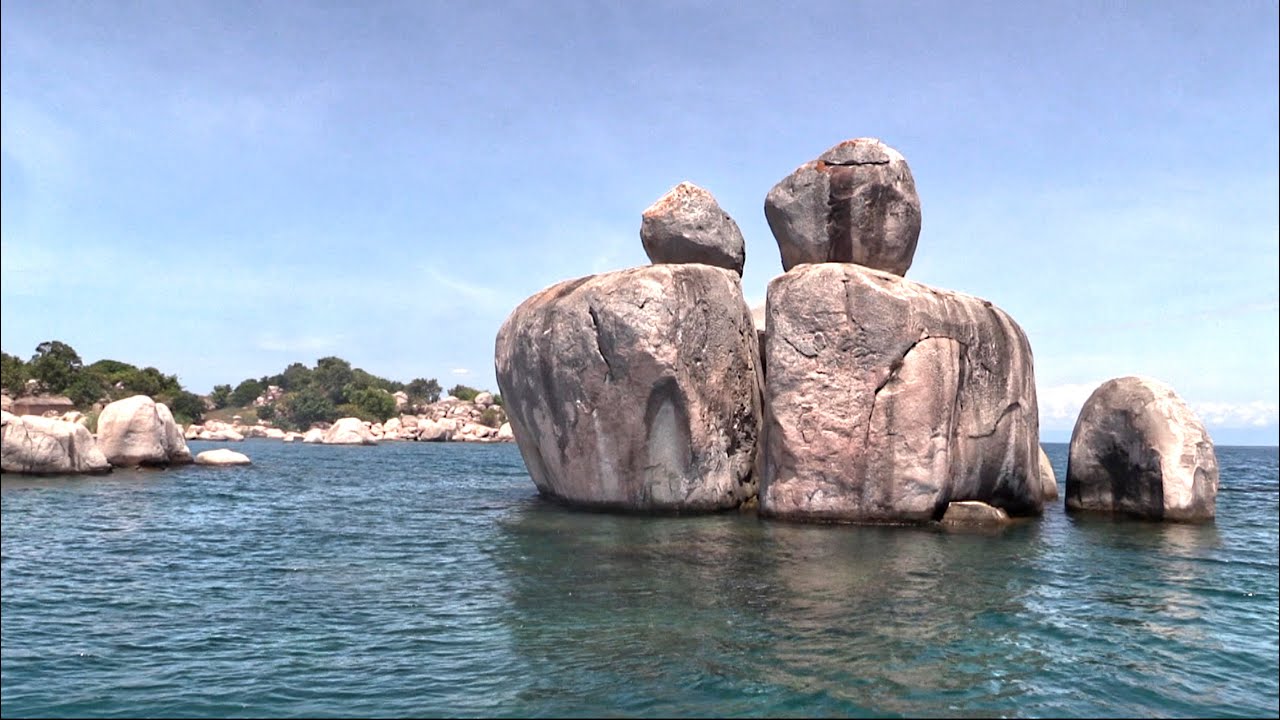 Rock habitat Mvuna Island