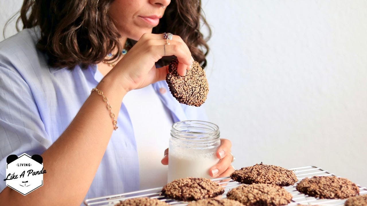 GALLETAS de SÉSAMO y DOBLE CHOCOLATE (SIN HARINAS) | Living Like A Panda
