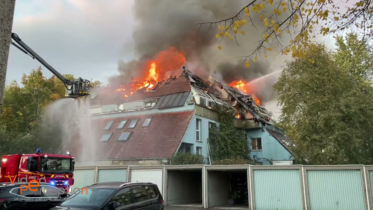 Impressionnant feu d'immeuble à Mulhouse