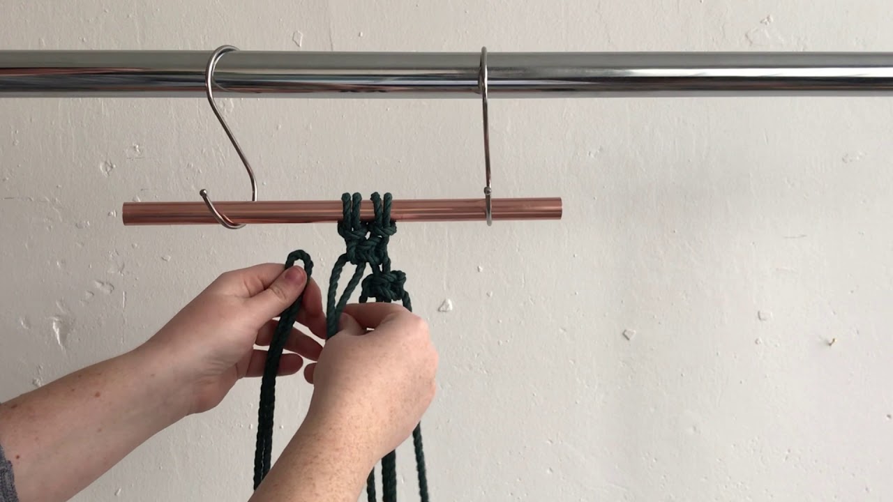 Macrame Tutorial: How to add rope and create a triangle shape using square knots