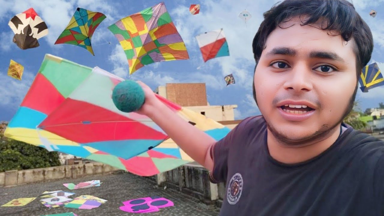 Ek Sath Char Kate Kite Looting 😲 Big Kite Looting in Ground | Kite Cutting