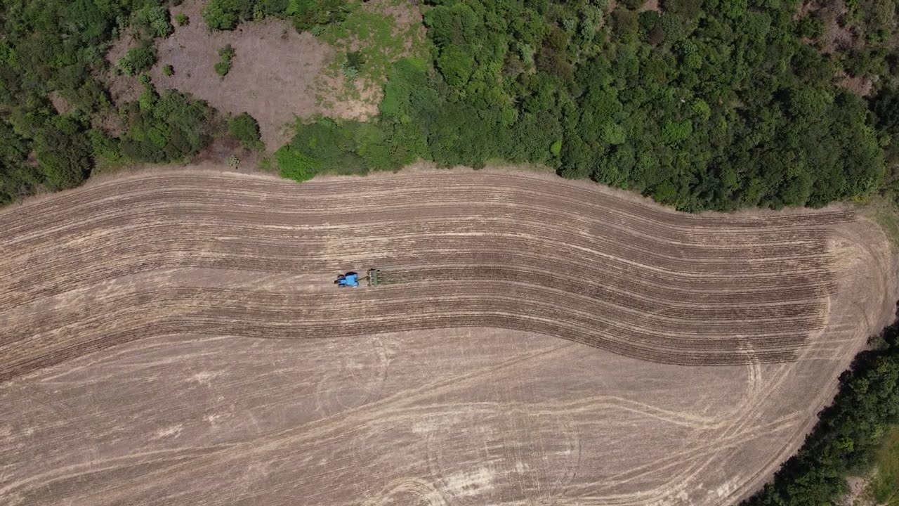agroNave 12 com piloto automático em curva