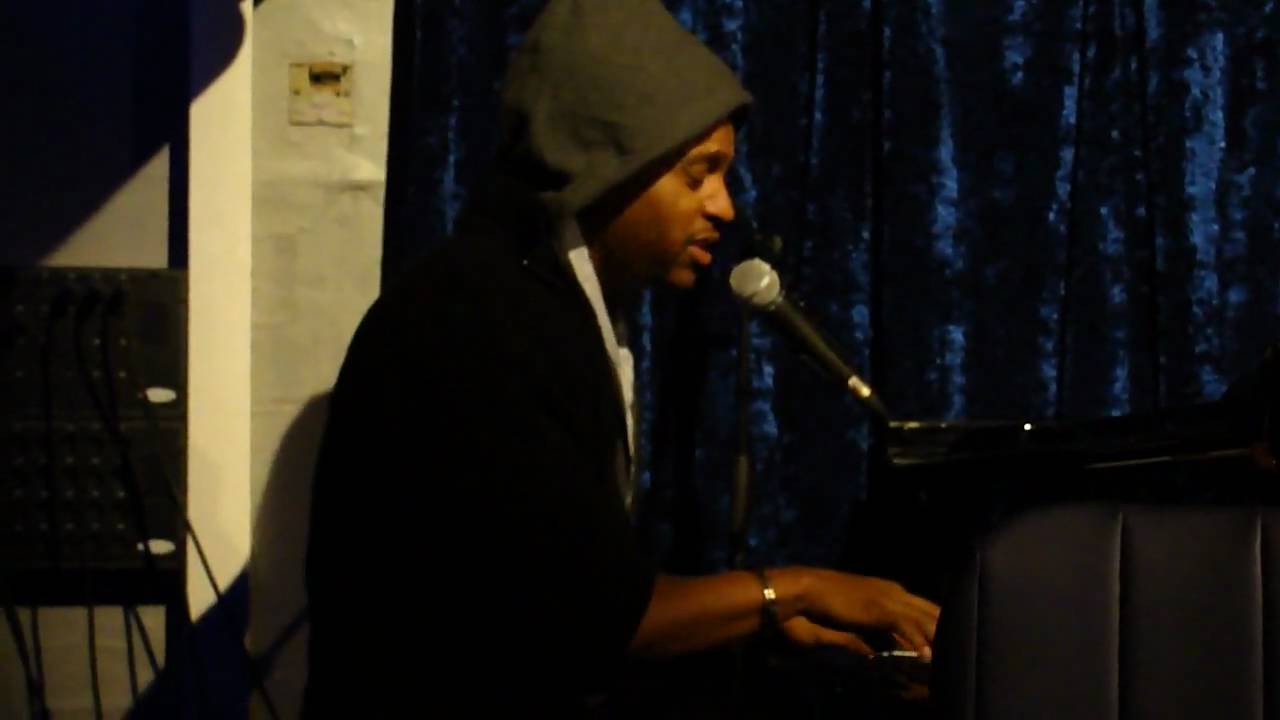 Rob Lewis ... BROKENHEARTED ... Live at The Jazz Cafe 04.10.09