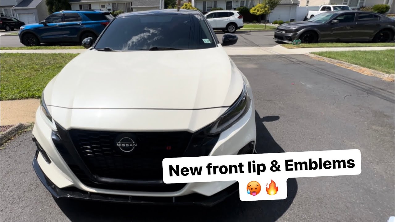 Nissan Altima SR 2019 Front lip & Emblems