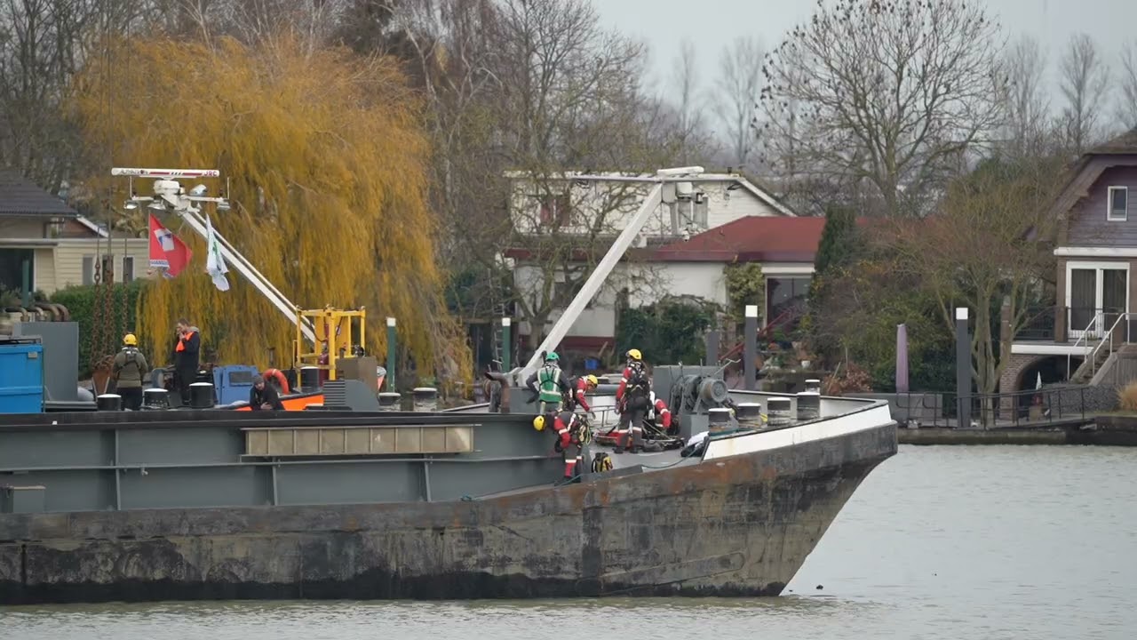 Persoon in ruim schip gevallen, Veense put Veen