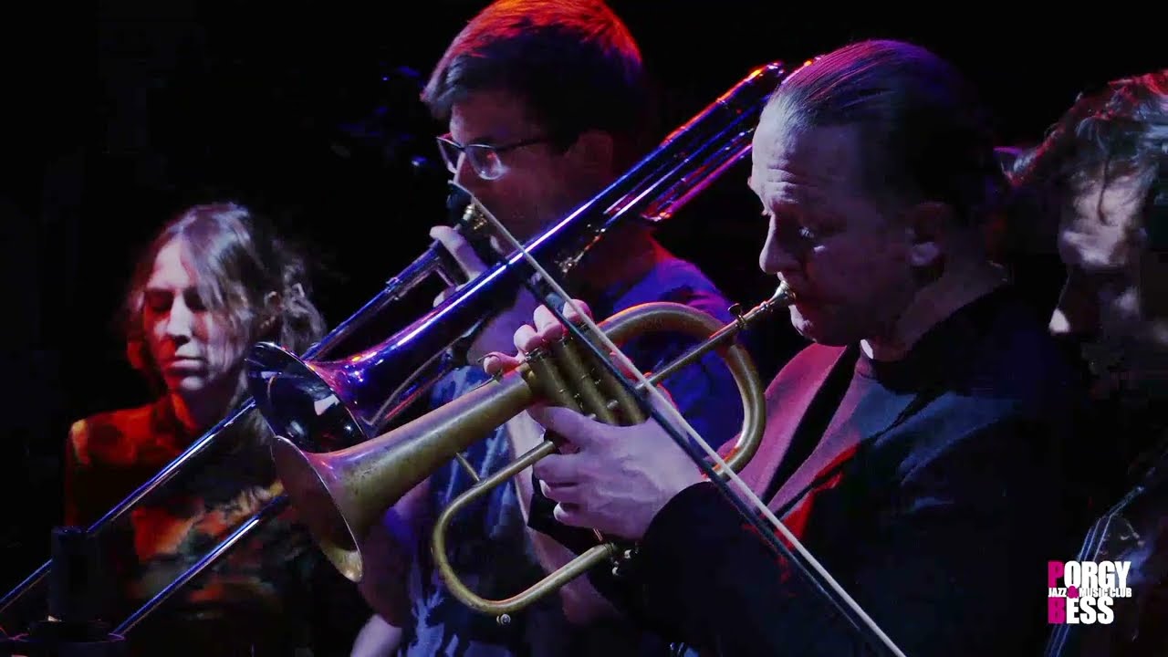 Flying River comp. by Gina Schwarz & Esther Bächlin, played by Pannonica feat. Eleonora Strino