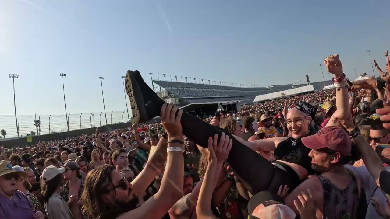August Burns Red - LIVE - Welcome to Rockville 2025 - MOSH PIT - CROWD SURFING - 5/16/2025