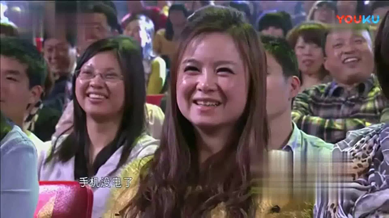 方清平潘斌龙小品《脑袋被门挤了》