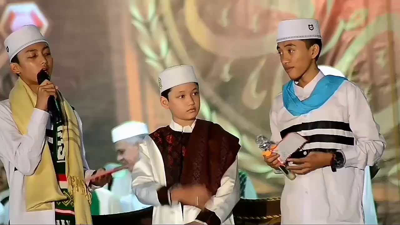UCAPAN SELAMAT ULANG TAHUN YANG AJIIBBB DARI AZMI, AHKAM, DAN SAYYID ALWI