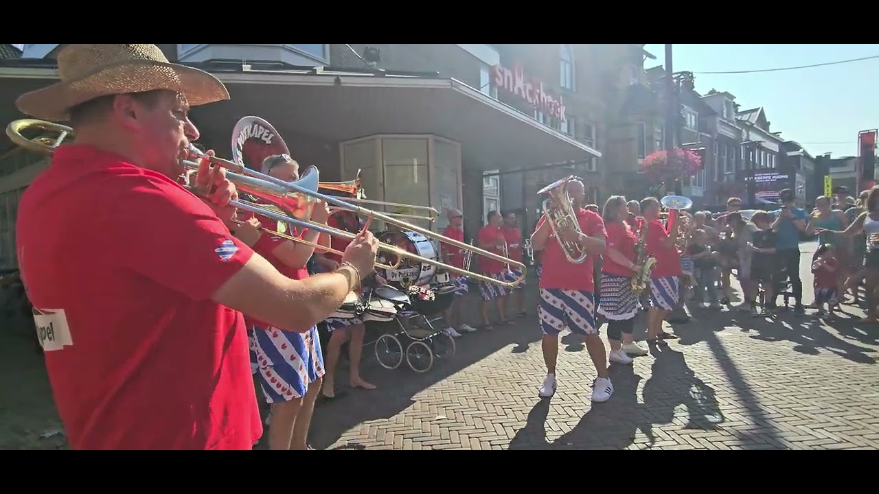 | Dweilorkest De Putkapel  - H6 Medley |