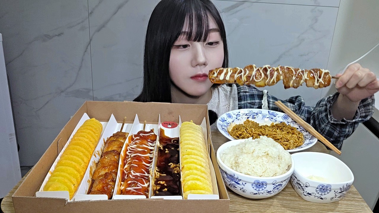 [ASMR] 불향 닭꼬치 + 바삭 회오리감자 리얼사운드 🤤🍢🥔 | Smoky Chicken Skewers & Tornado Potato ASMR