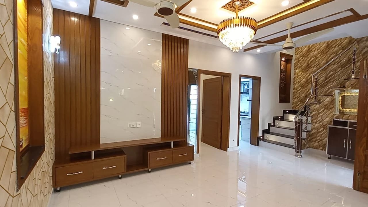 5 MARLA  BRAND NEW HOUSE FOR SALE IN BAHRIA TOWN LAHORE
