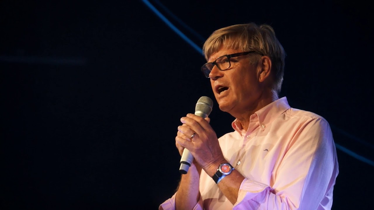 Lars Mörlid sjunger 