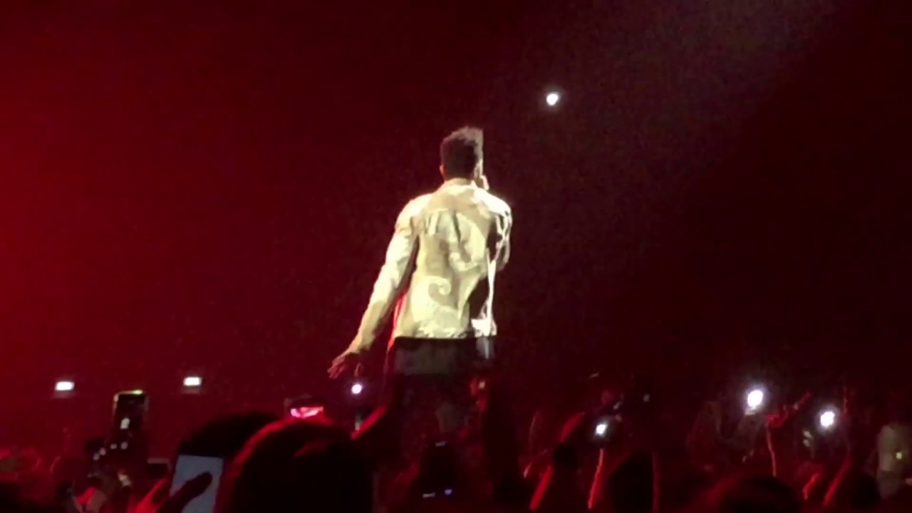 The Weeknd - Reminder (Live in Paris)
