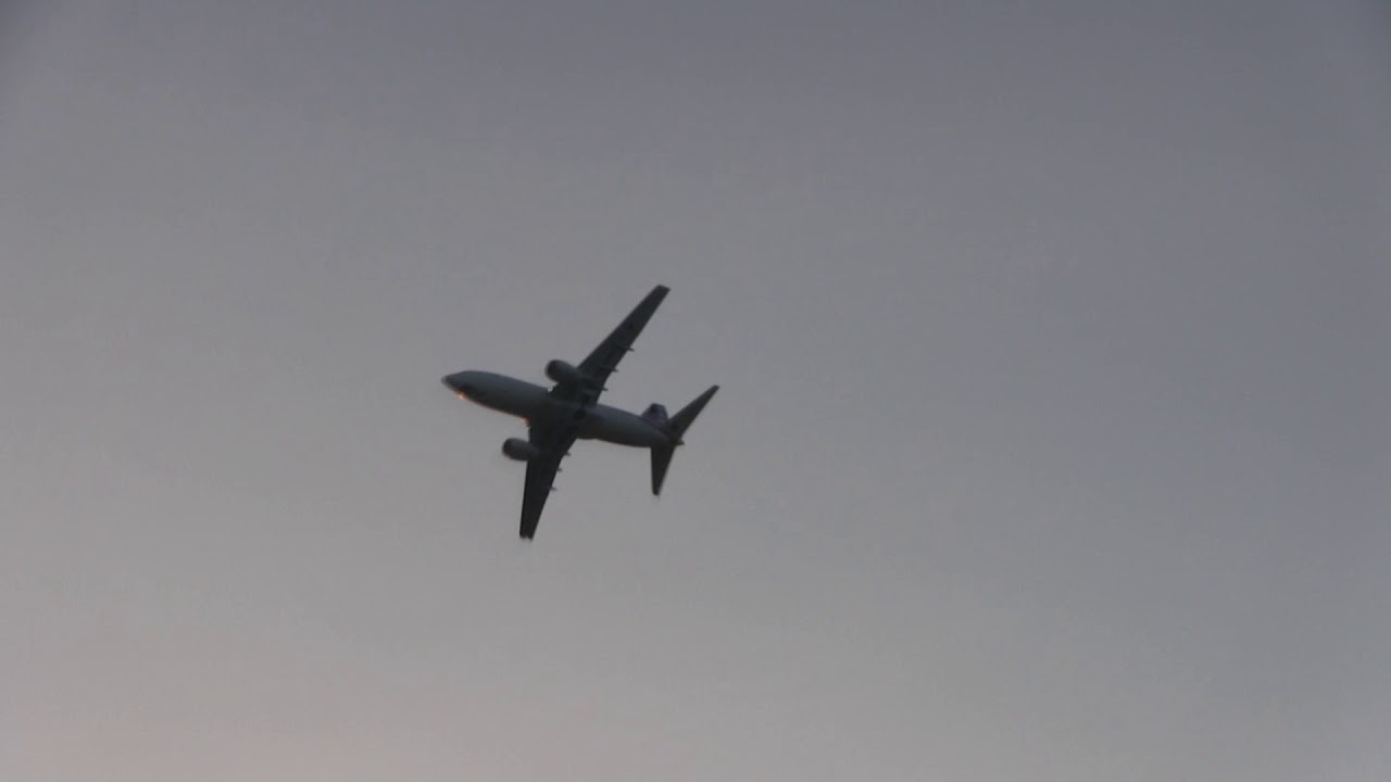 Windrider 737 Touch 'N Goes