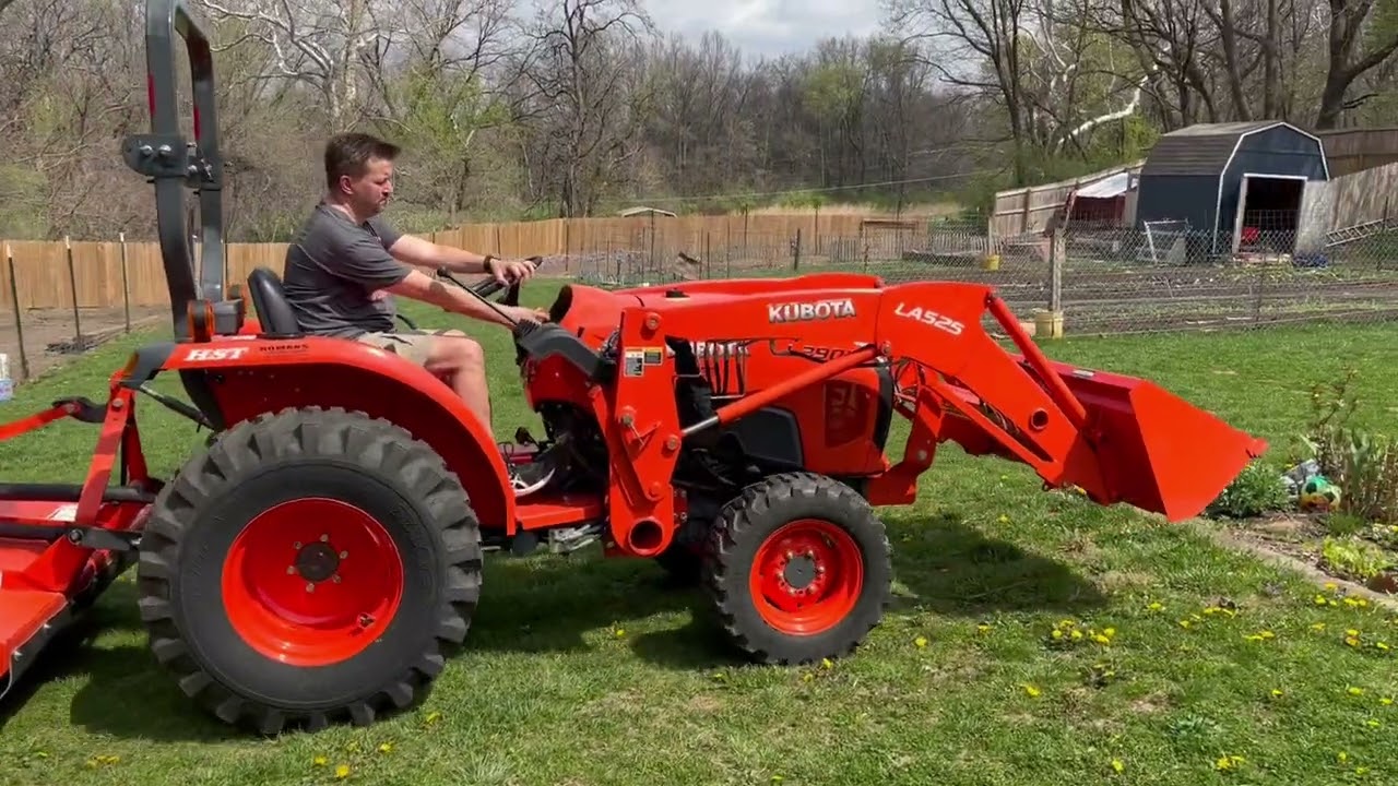EXCELLENT KUBOTA L3901 TRACTOR/LOADER