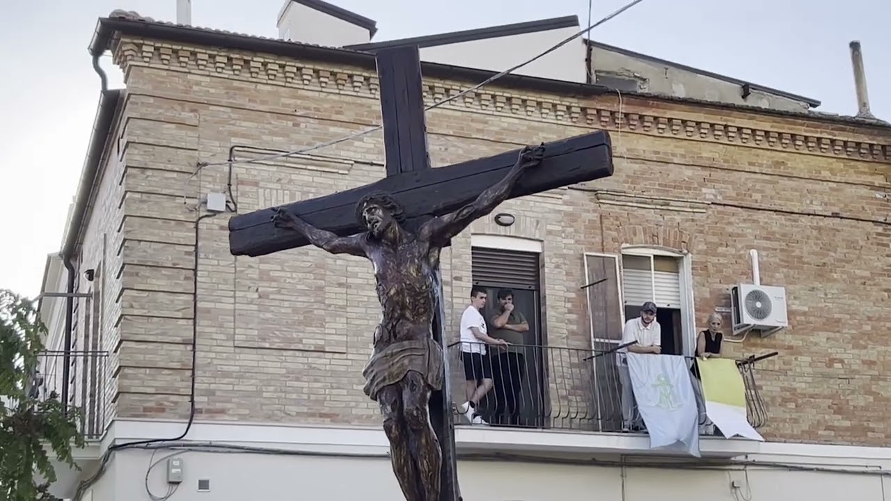 Il Cristo Miracoloso di Troja. 21 settembre (seconda processione in via straordinaria)