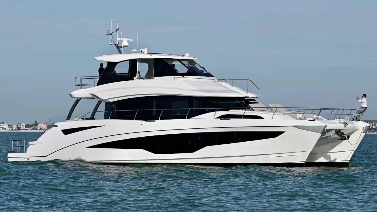 AQUILA 70 - 'FOR SALE'