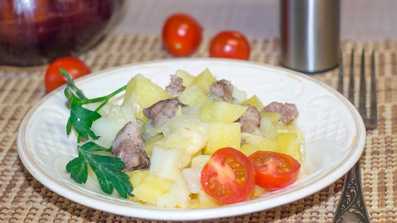 Мясо и картошка в горшочках в микроволновке