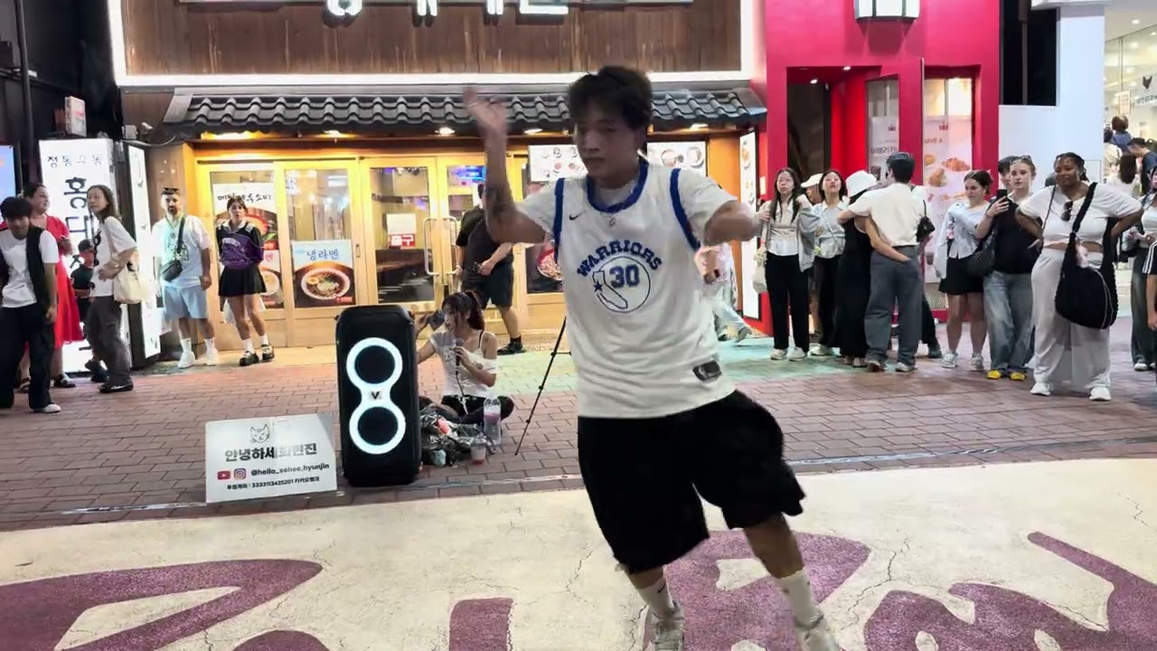 HONGDAE K-POP SOLO BUSKING (Hello Sehee.Hyunjin 안녕하세희현진) - [Enhypen] Bite Me (3)