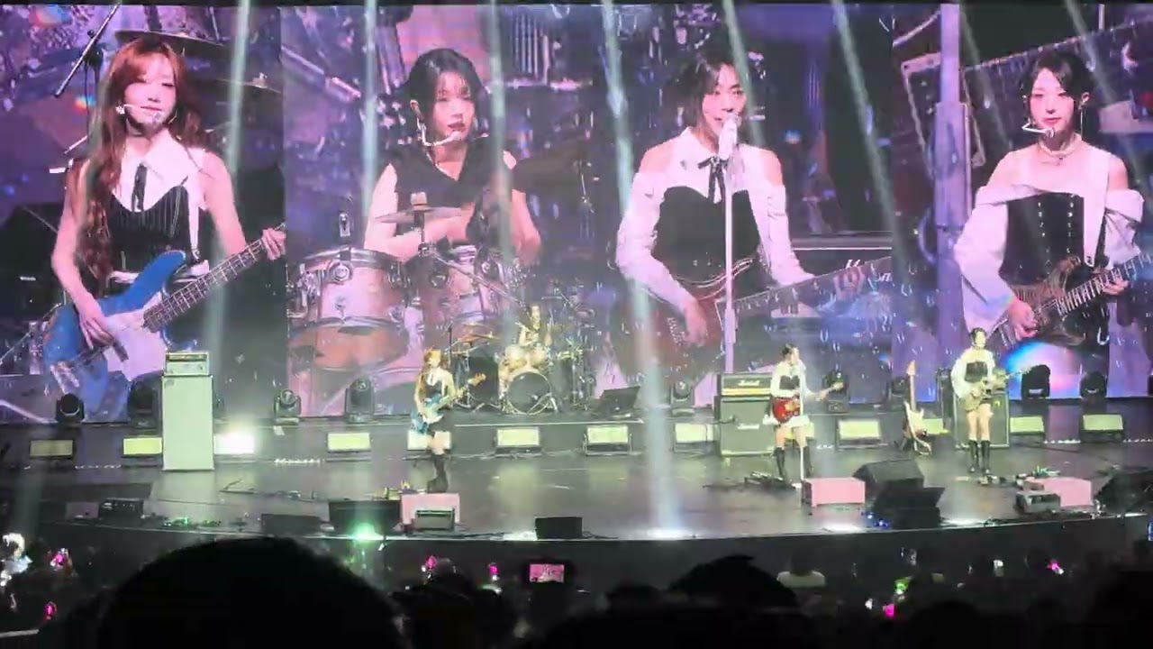 2026年1月3號 澳門場 QWER 歌曲 （Dear）