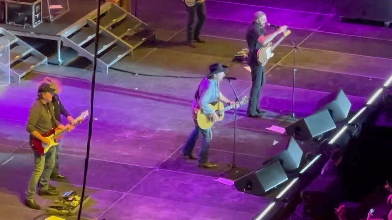 Brooks & Dunn - Boot Scootin' Boogie