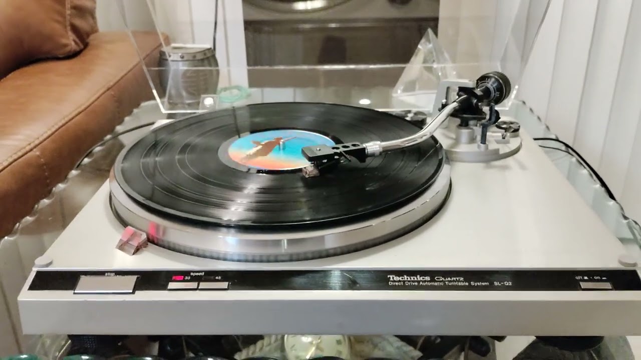 Technics SL-Q2 Turntable. Horiatis76.com