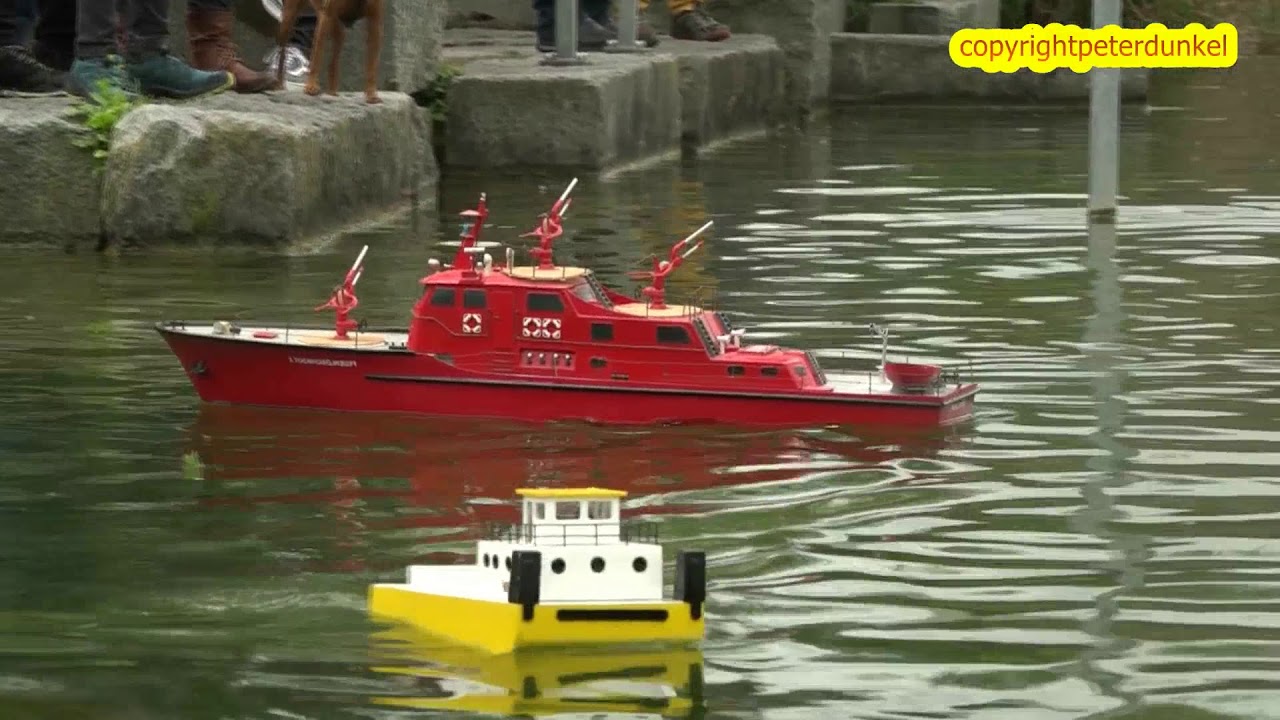 RC HOBBY RC FIREBOAT DÜSSELDORF AWESOME SHIP