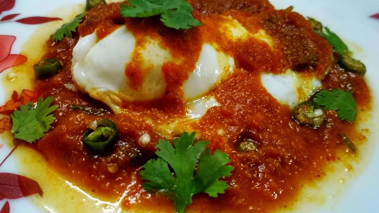 Egg steamed poch curry