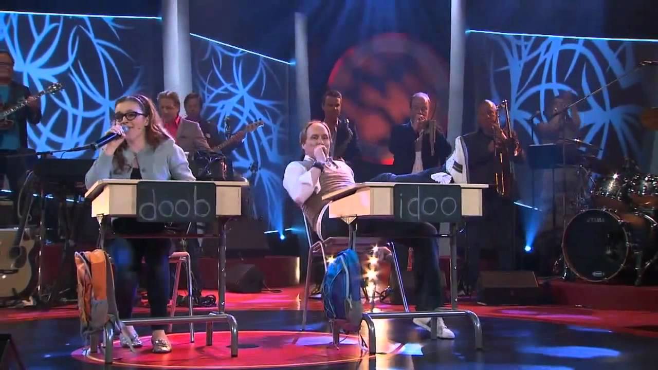Amy Diamond and Morgan Alling-Hon gör allt för att göra mig lycklig HD (Live Doobidoo 2011-09-02)