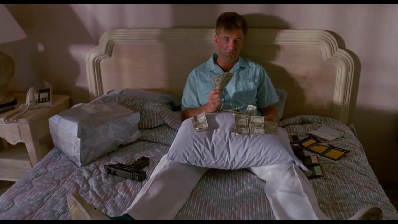 MIAMI BLUES - Alec Baldwin (1990)