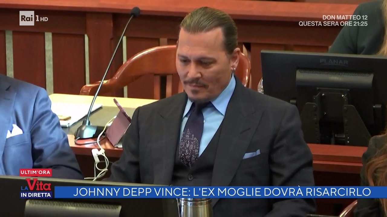 Johnny Depp vince: l'ex moglie dovrà risarcirlo - La vita in diretta 02/06/2022