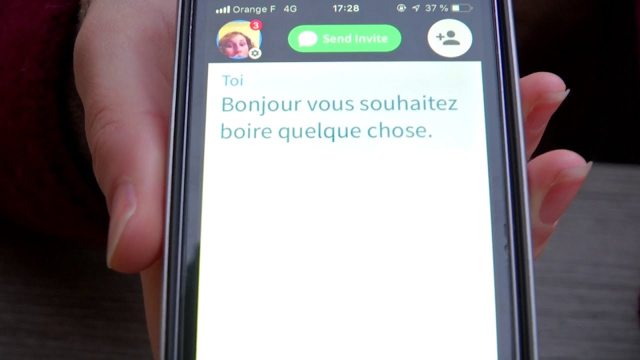 Grâce à cette application, les malentendants s'intègrent beaucoup mieux dans les conversations