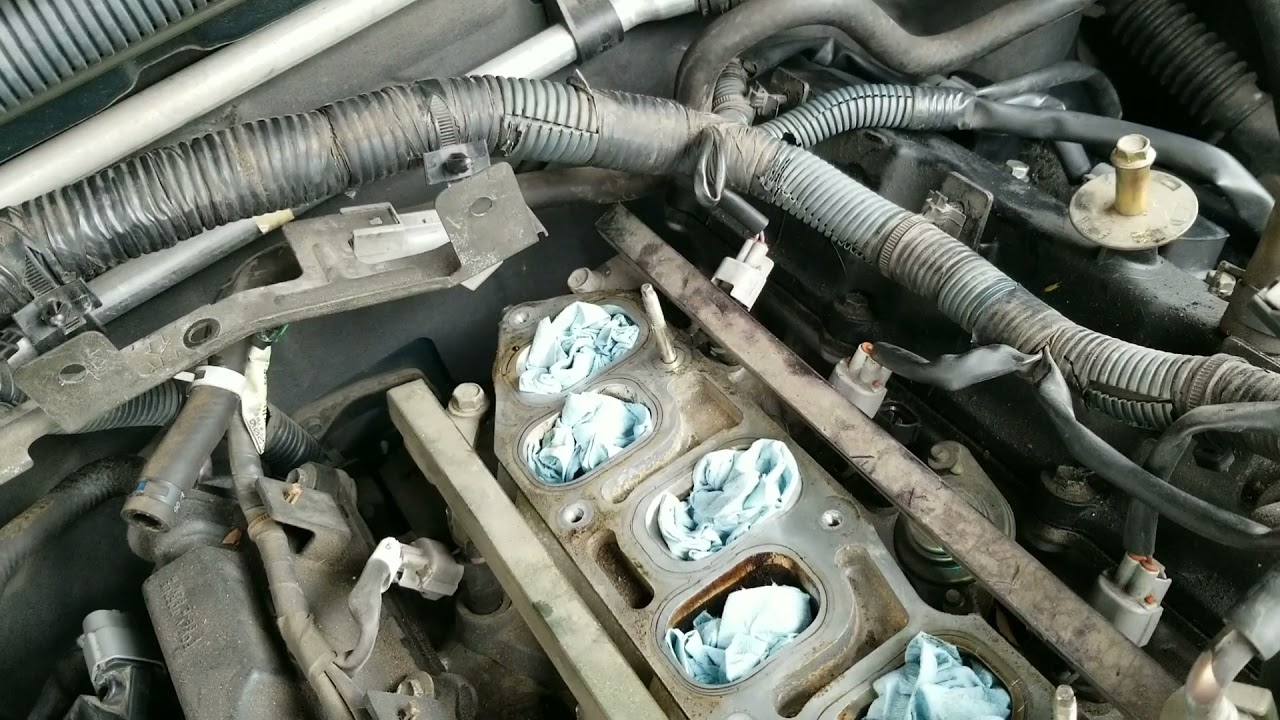 Nissan Pathfinder/Exterra/Frontier Tapa De Valvulas/Colector De Admision empaques y Bobinas.