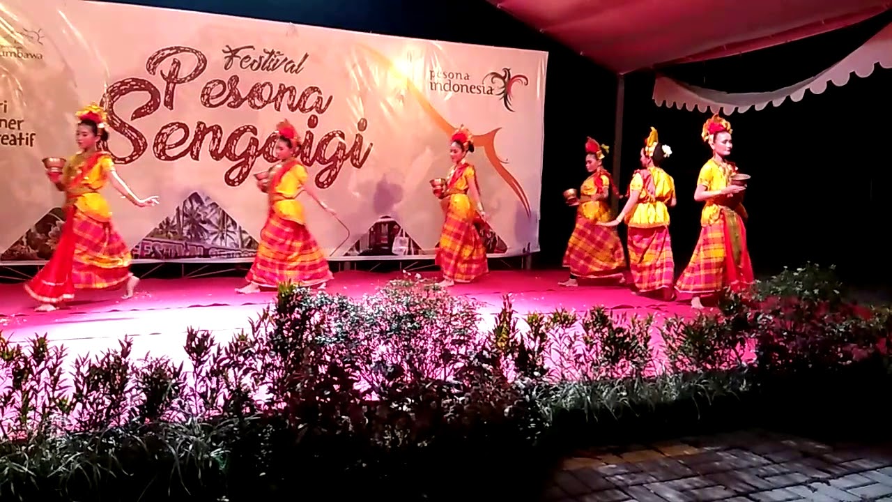 Tarian sanggar seni sareng nyer (KSB) 
