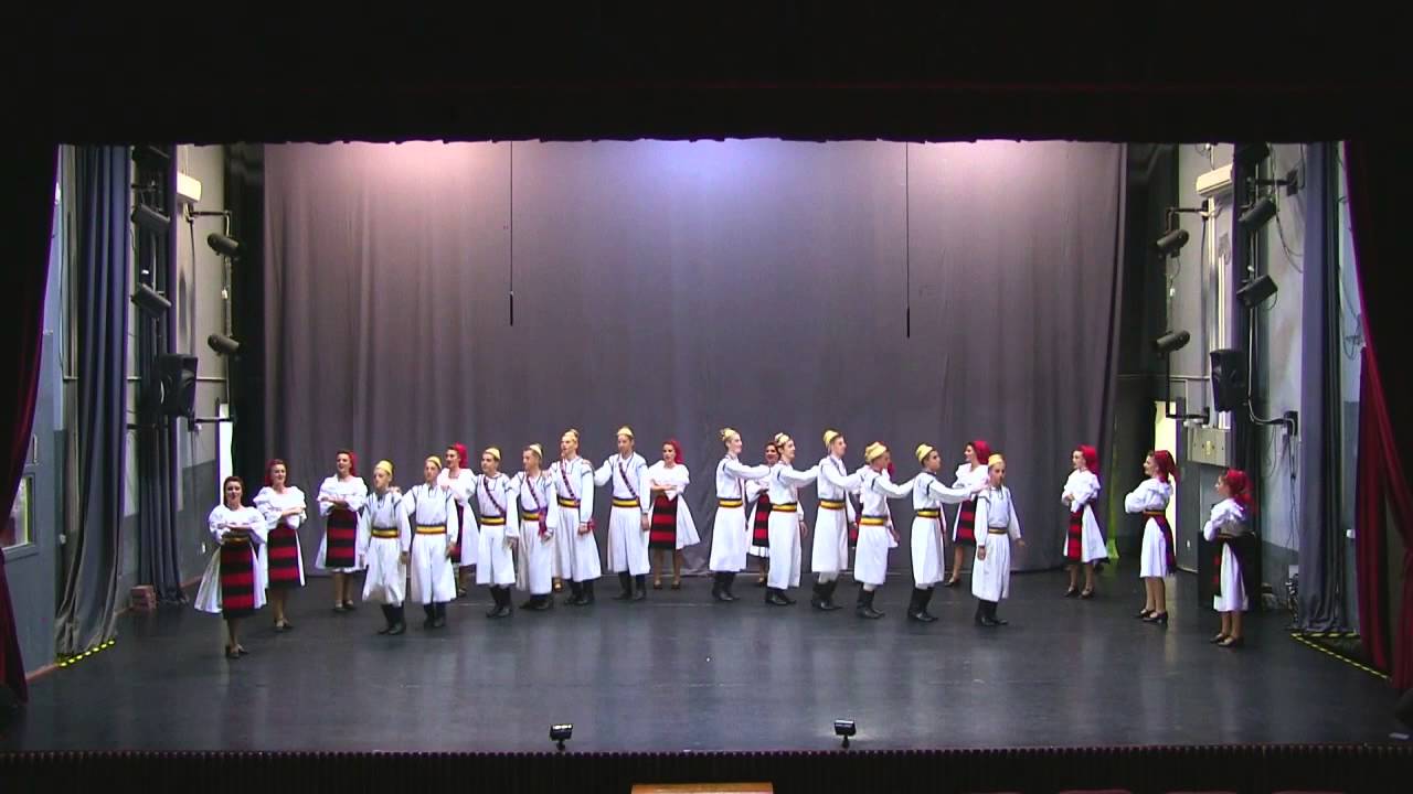 Dans din Maramures - Ansamblul Folcloric 