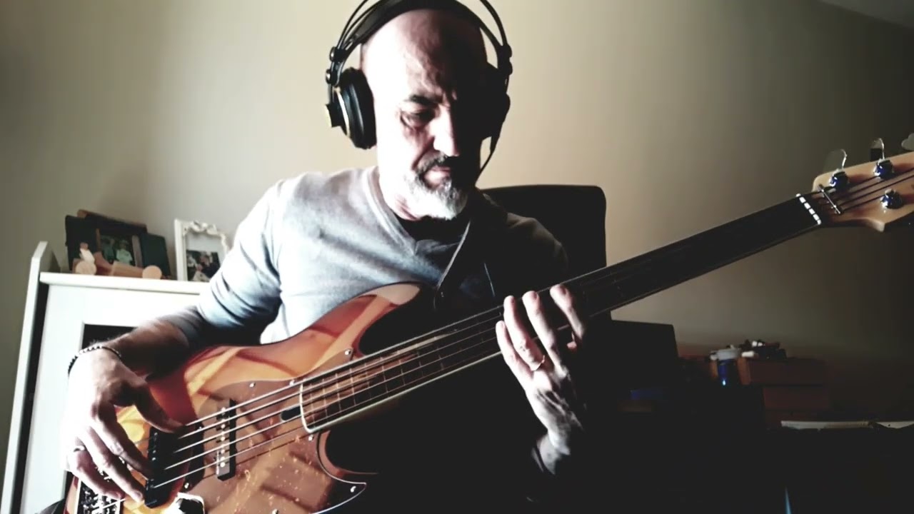 Red Guitar  David Sylvian bass cover - Giorgio Tonazzo