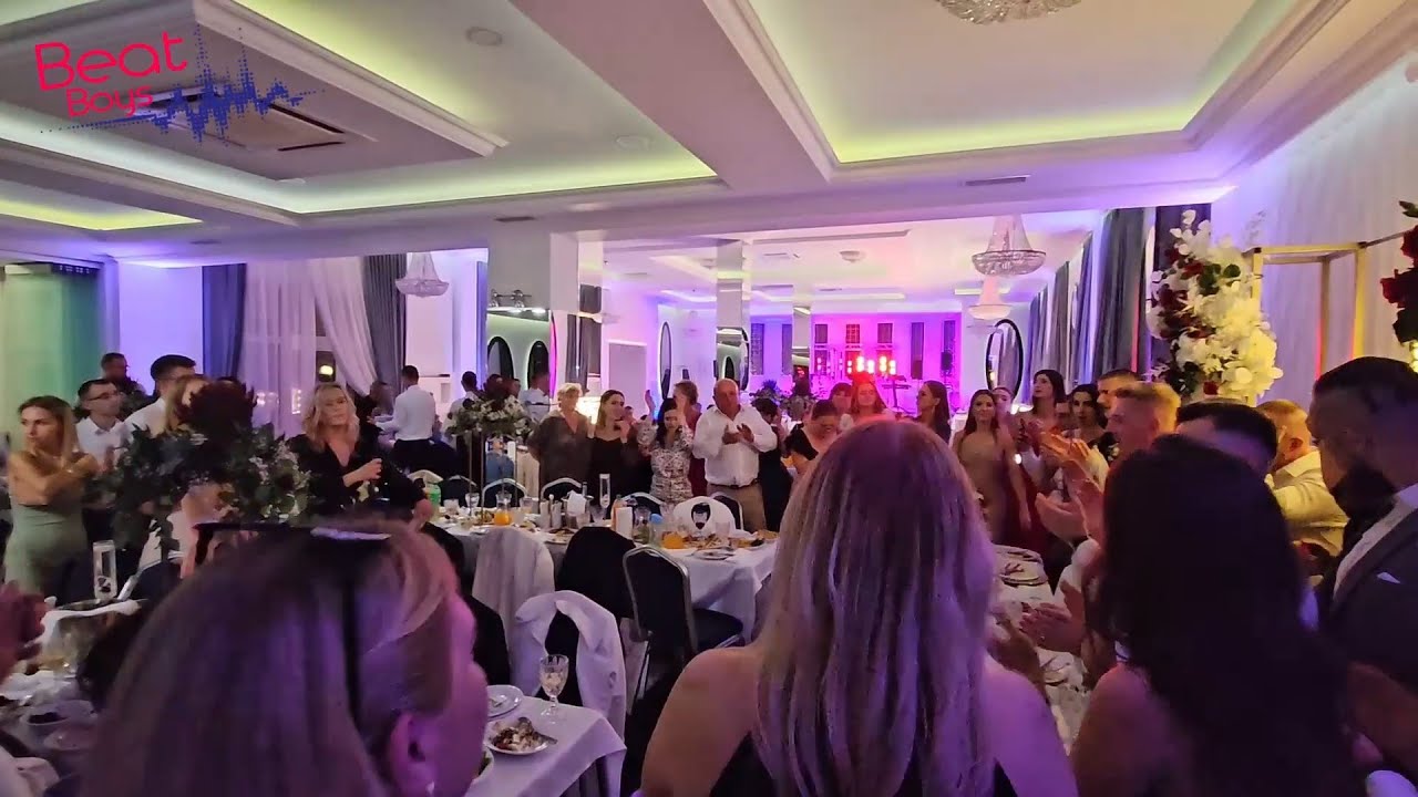 Zabawa przy stołach z Beat Boys'ami - Zespół muzyczny Beat Boys