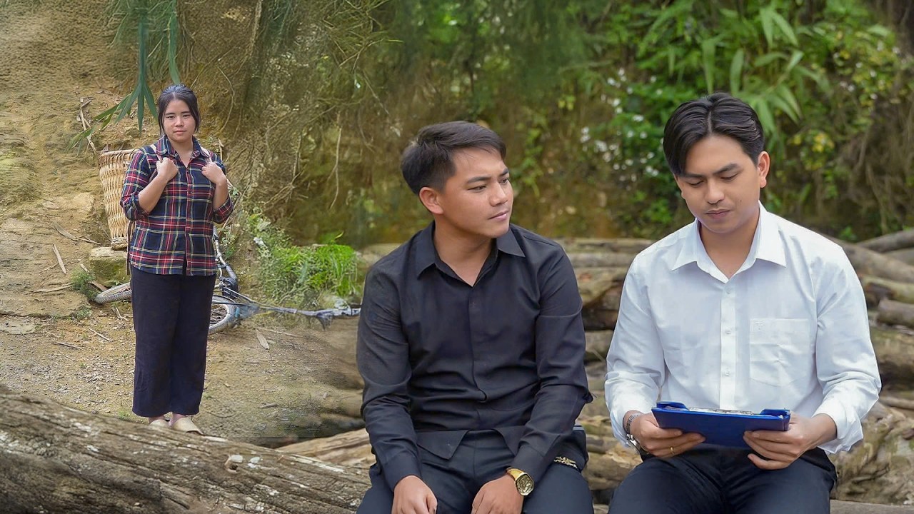 During the Tet Bonus Meeting With Boss James &mdash; Will Linh Give Tu Sa a Special Share?
